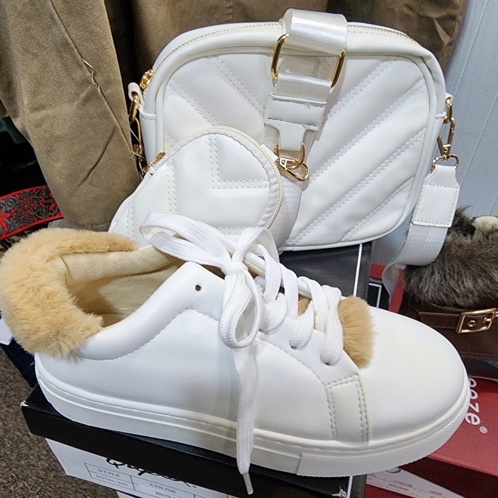 Fur Tennies